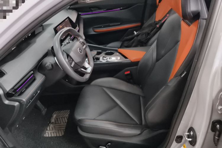 Used Changan UNI-V 2022 1.5T Prestige Version