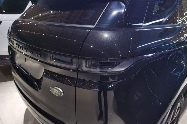 Used Land Rover Range Rover Evoque 2023 Aurora L 249 PS Luxury Edition