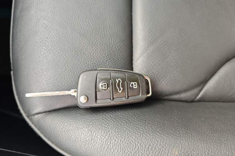 Used Audi Q3 2015 35 TFSI quattro Comfort model
