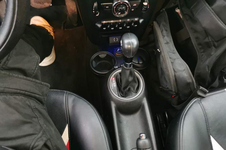 Used MINI MINI 2011 1.6L ONE
