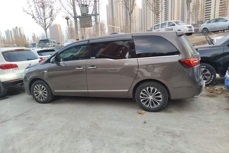 Used Buick GL8 2022 Land Business Class 652T Luxury Model
