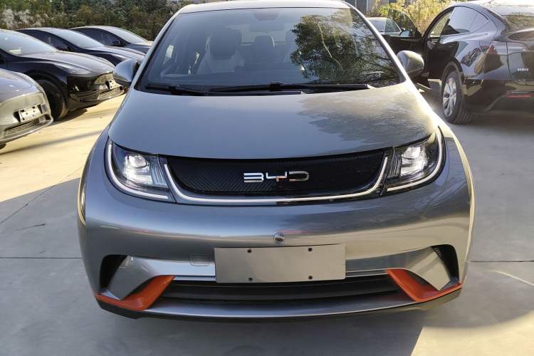 Used BYD Dolphin 2021 405 km Fashion Edition
