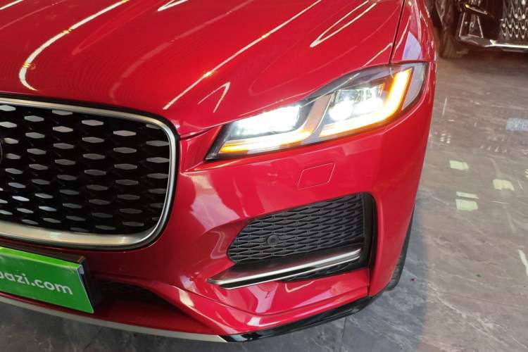 Used Jaguar F-PACE 2021 250 PS
