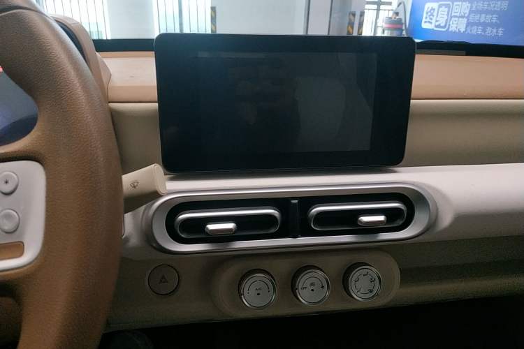 Used Wuling Hongguang MINIEV 2024 3rd Generation 215km Advanced Version
