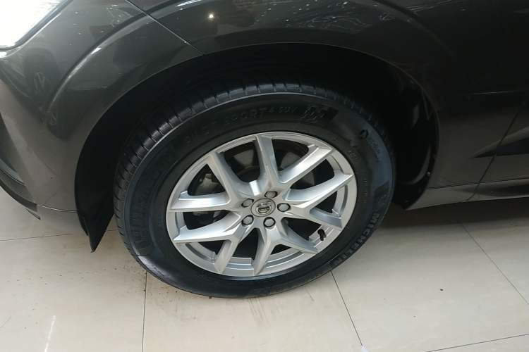 Used Volvo XC60 2018 T5 4x4 Zhiyi Edition
