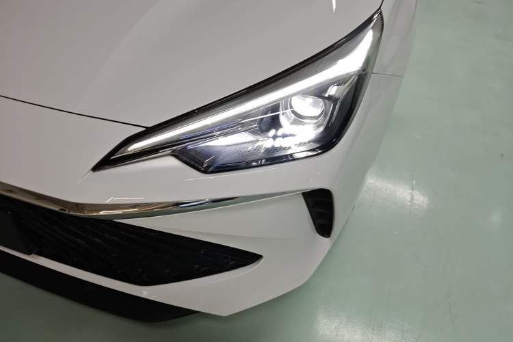 Used Roewe i5 2023 1.5L CVT Luxury Edition
