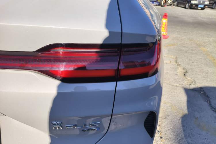 Used BYD Song PLUS New Energy 2025 EV Intelligent Driving Version 520km Premium Model
