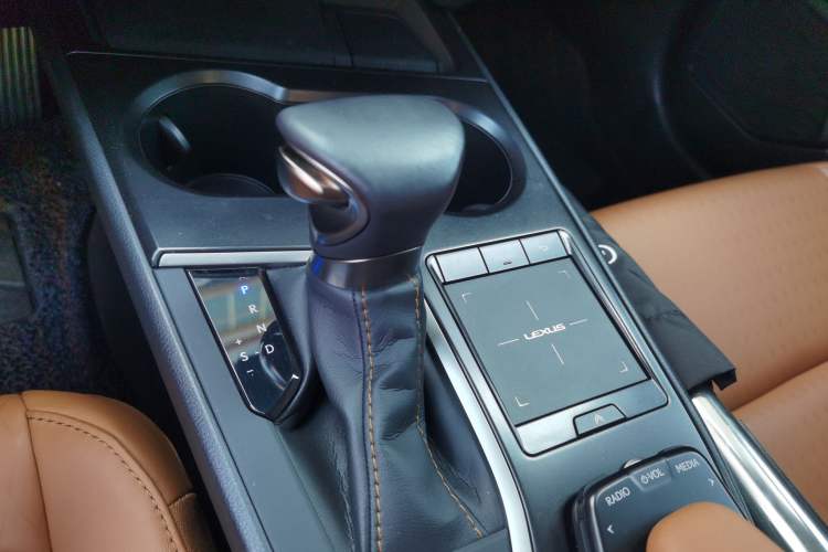 Used Lexus UX 2020 260h Explore & Adventure Edition