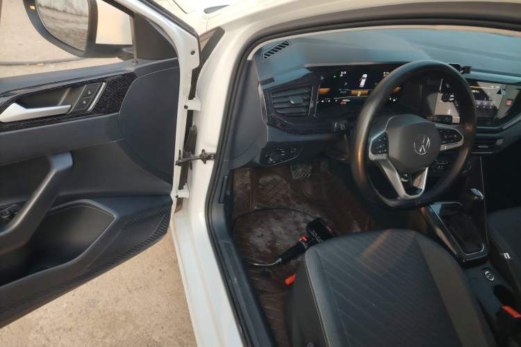 Used Volkswagen Lavida 2023 New Sharp 1.5L Automatic Excellent New Edition