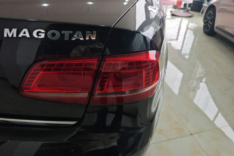 Used Volkswagen Magotan 2013 1.8TSI Premier Model