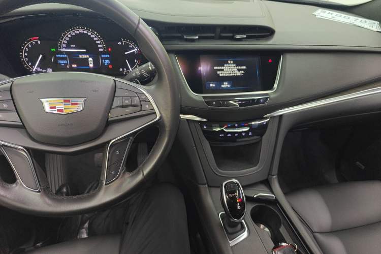 Used Cadillac XT5 2018 28E Four-Wheel Drive Tech Version
