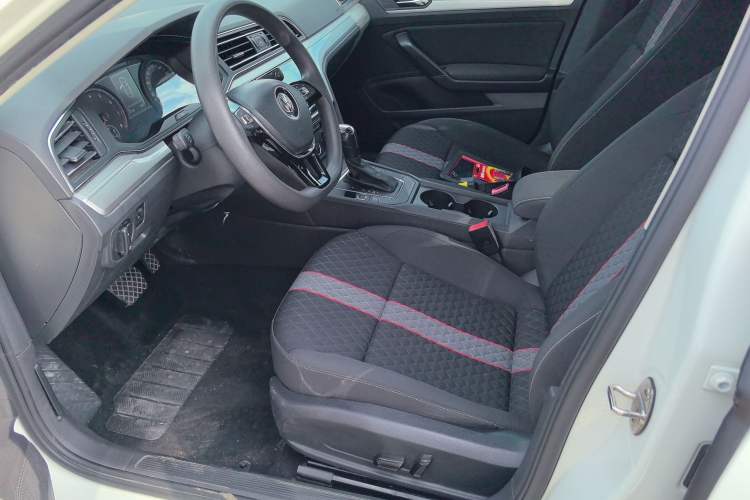 Used Volkswagen Lamando 2019 230TSI DSG Fashion Edition China V Standard
