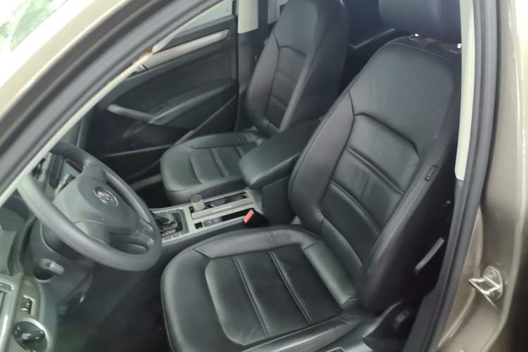 Used Volkswagen Passat 2014 1.8TSI DSG Luxury Edition