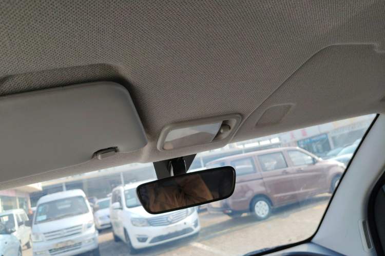 Used Wuling Hongguang MINIEV 2022 Easy Version Lithium Iron Phosphate
