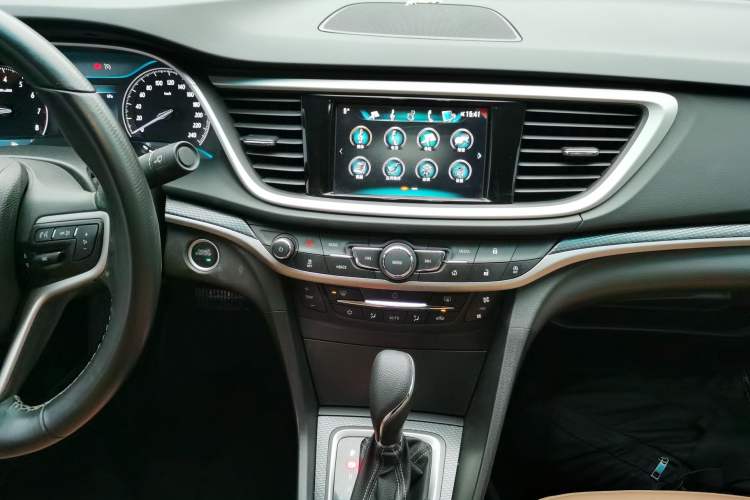 Used Buick GT 2018 18T Automatic Flagship Model