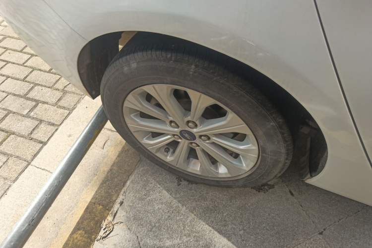 Used Ford Escort 2017 Happiness Edition 1.5L Automatic Fashion Version