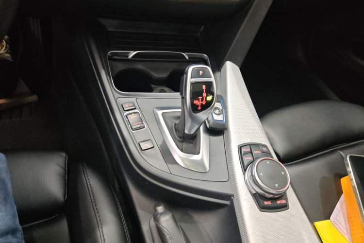 Used BMW 3 Series 2018 320i M Sport Package
