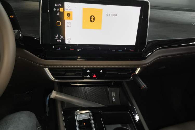 Used Volkswagen Viloran 2024 330TSI Luxury Edition
