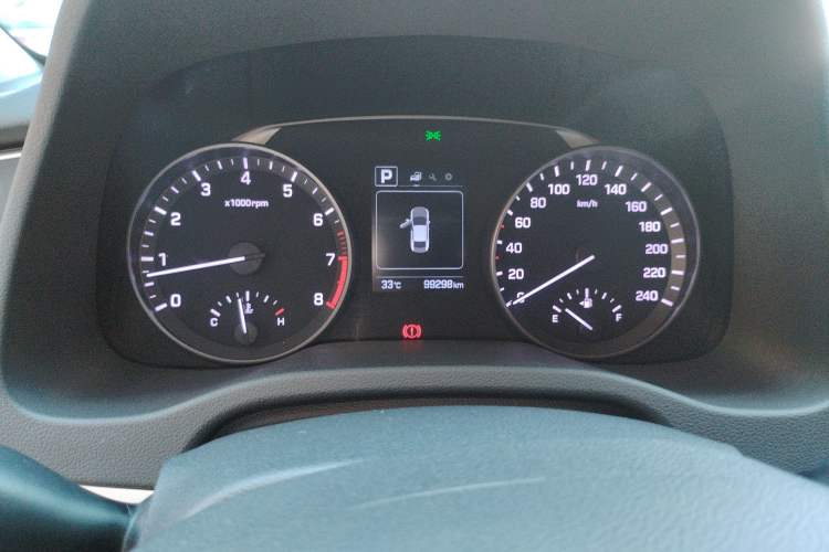 Used Hyundai Elantra 2016 1.6L Automatic ZhiXuan – Elite Version
