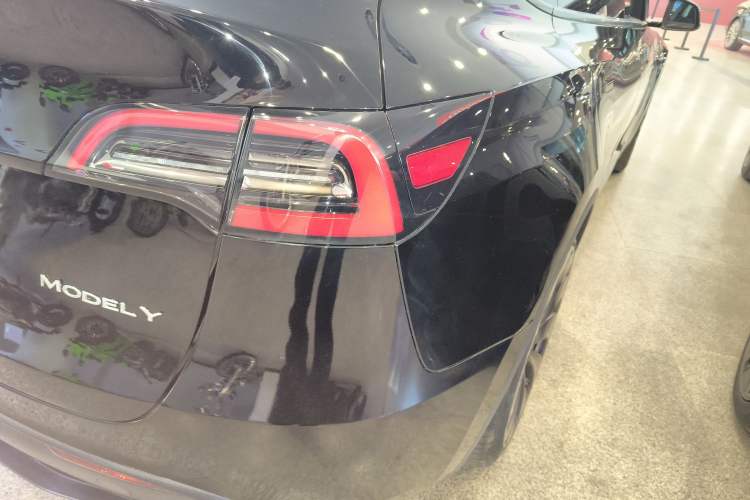 Used Tesla Model Y 2021 Performance High-Performance All-Wheel-Drive Version
