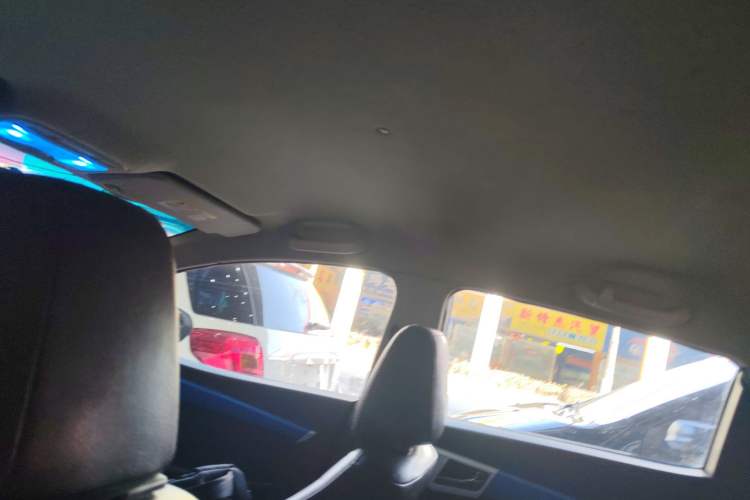 Used  Refine S2 2015 1.5L Manual Luxury Smart Model