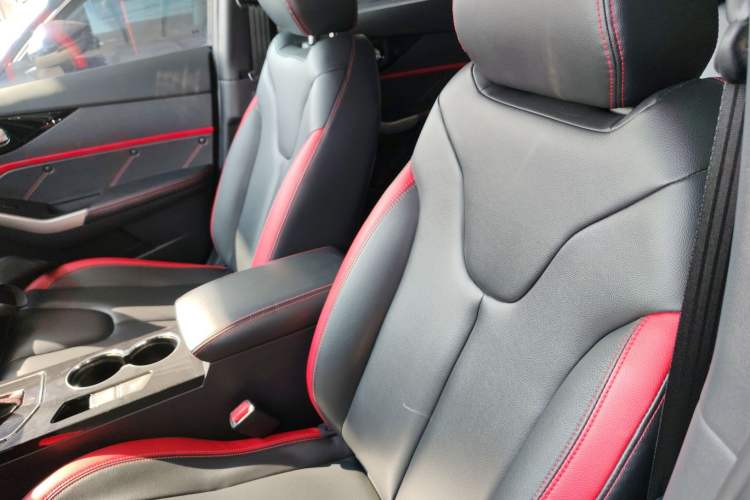 Used Venucia D60 2019 1.6L XL CVT SmartConnect Elite Edition (ISS)