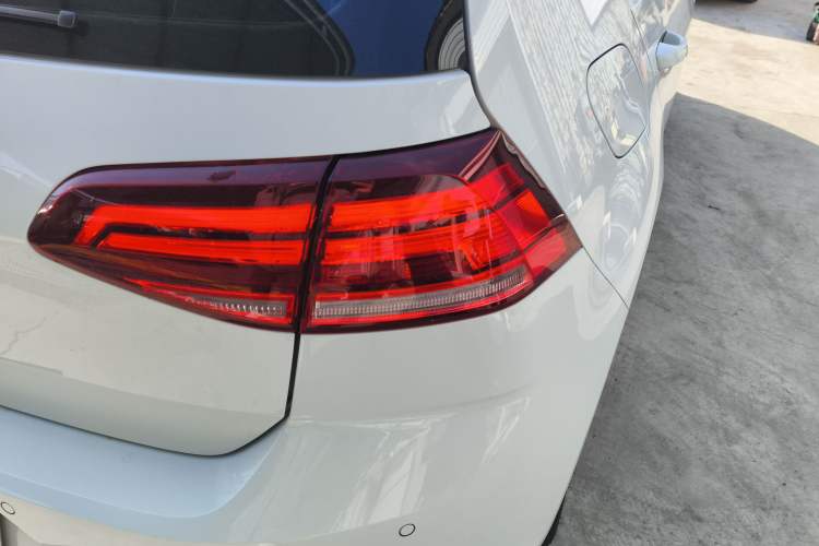 Used Volkswagen Golf 2020 280TSI DSG Comfort Version
