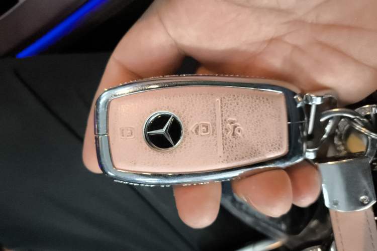 Used Mercedes-Benz E-Class New Energy 2023 E 350 e L Plug-in Hybrid Sedan
