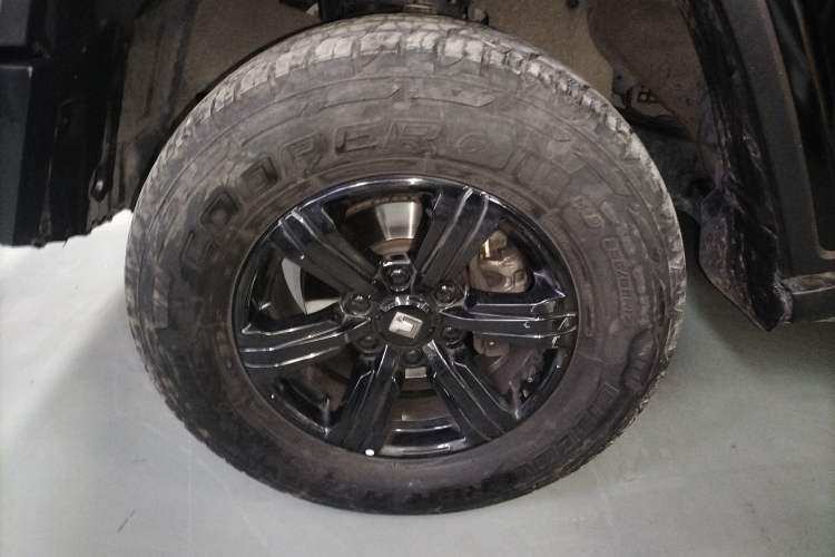 Used Tank 300 2021 City Edition 2.0T—Truly Stylish
