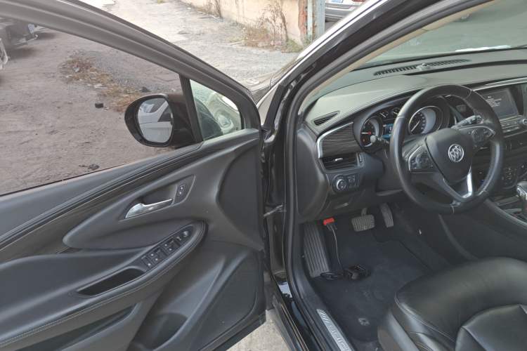 Used Buick Envision 2018 20T Two-Wheel-Drive Elite Model
