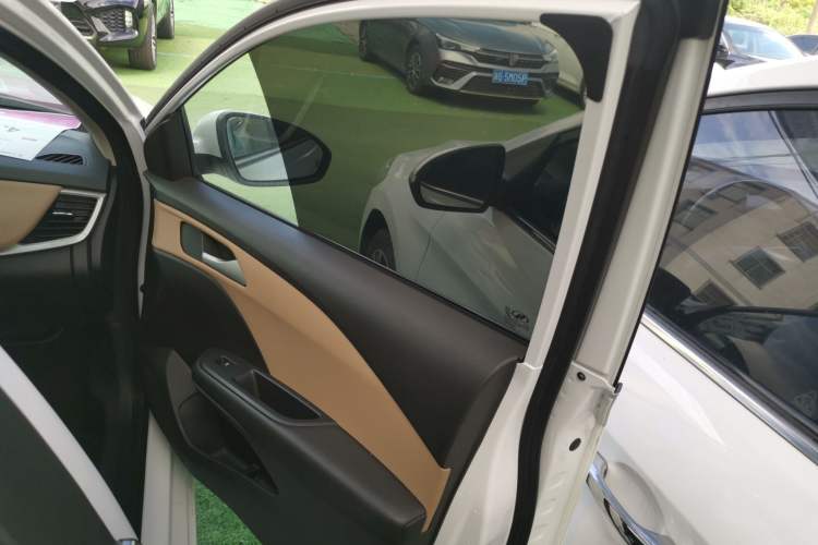 Used Chevrolet Monza 2022 320 Automatic Enjoyment Sunroof Version
