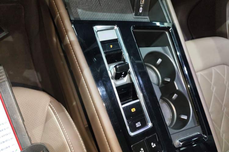 Used Volkswagen Viloran 2023 380TSI Prestige Edition
