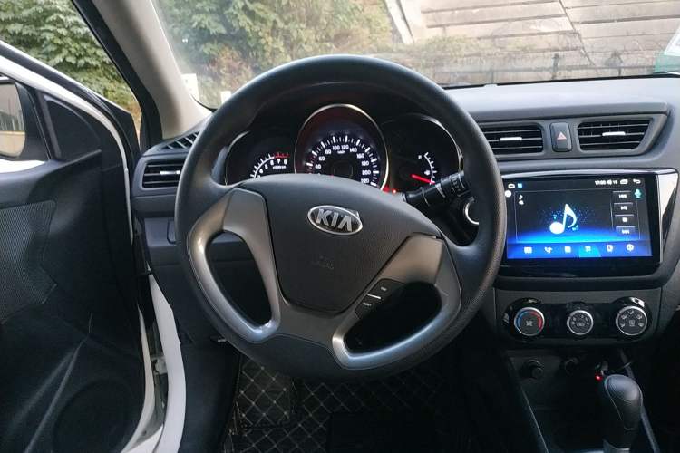 Used Kia K2 2015 Sedan 1.4L Automatic GLS
