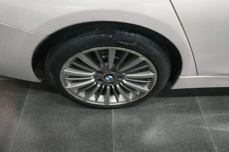 Used BMW 3 Series 2019 320Li Fashion Model
