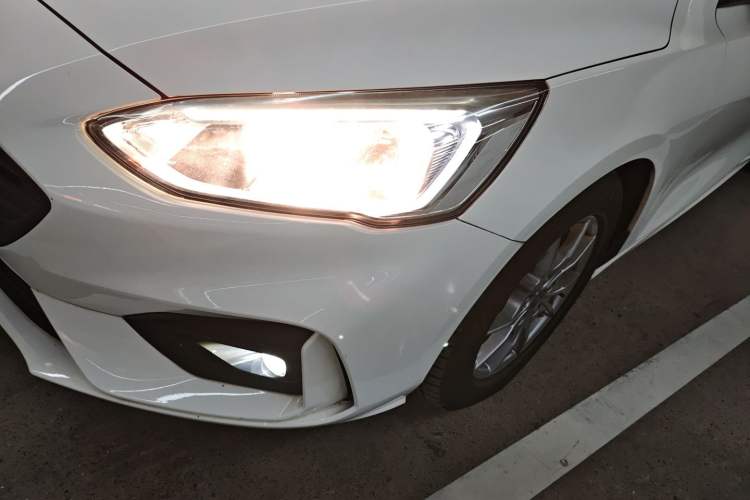 Used Ford Focus 2020 Hatchback EcoBoost 180 Automatic Trend Edition
