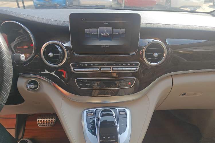 Used Mercedes-Benz V-Class 2018 V 260 L Prestige Extended Version China VI
