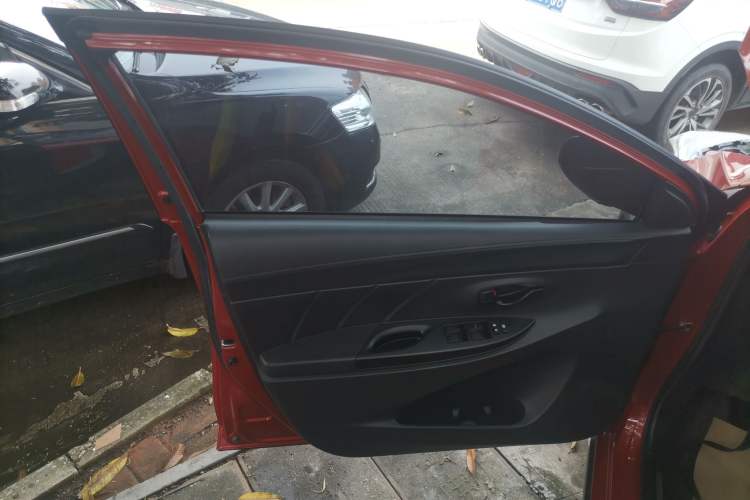 Used Toyota YARiS L 2020 X-Trail X 1.5L CVT Leading Edition
