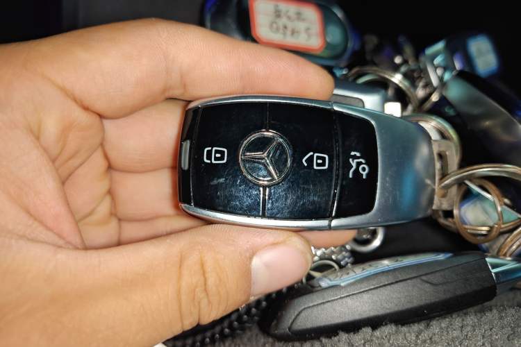 Used Mercedes-Benz GLE 2024 Refreshed GLE 350 4MATIC Stylish Edition
