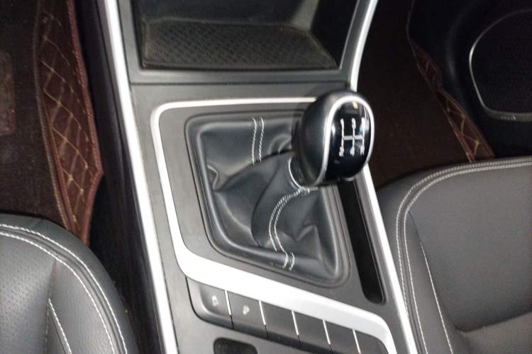 Used Geely Auto Vision X6 2018 1.8L Manual 4G Connect Luxury Edition