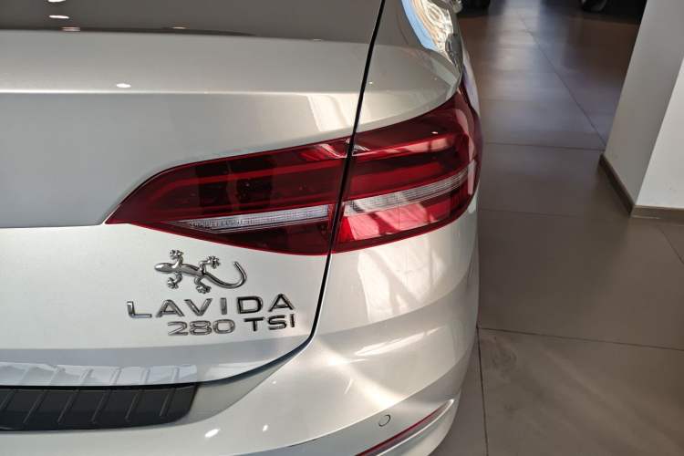 Used Volkswagen Lavida 2022 280TSI DSG Comfort Edition
