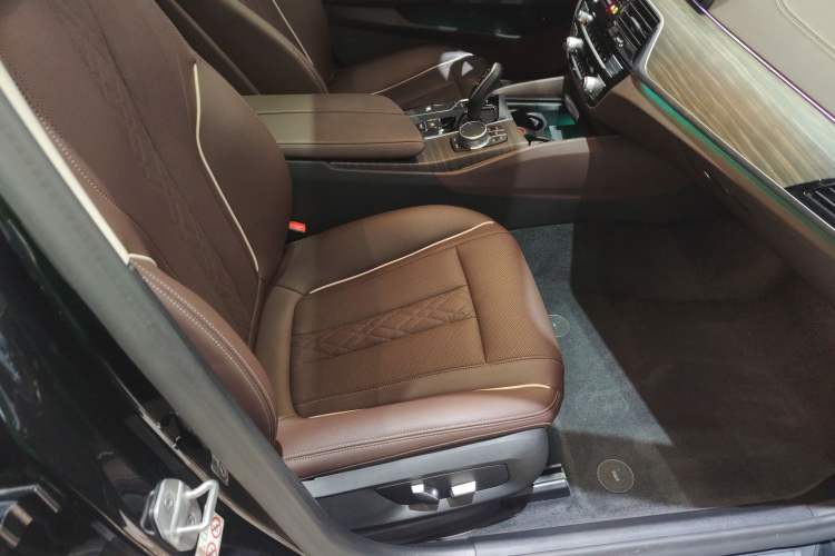 Used BMW 5 Series 2021 530Li Leading Luxury Package
