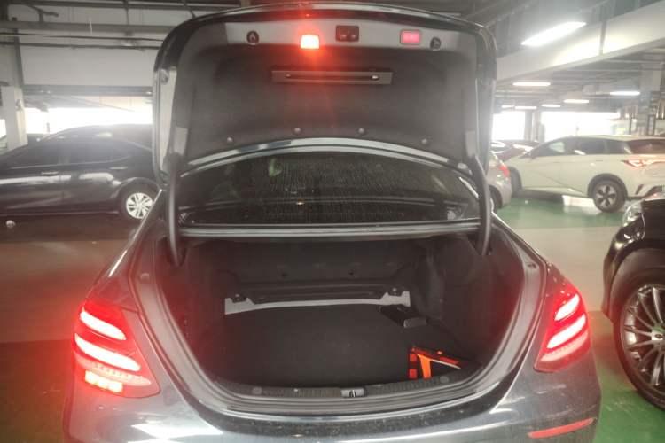 Used Mercedes-Benz E-Class 2016 E 300 L Luxury Model