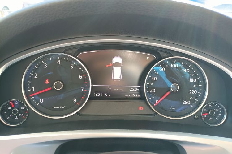 Used Volkswagen Touareg 2011 3.0 TSI Comfort Version
