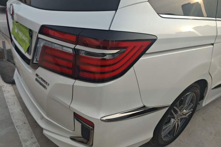 Used Honda Elysion 2019 2.0L Hybrid Luxury Edition
