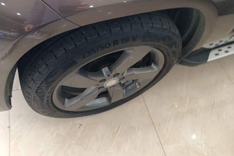 Used Mercedes-Benz GLK-Class 2013 Facelift GLK 300 4MATIC Fashion Edition
