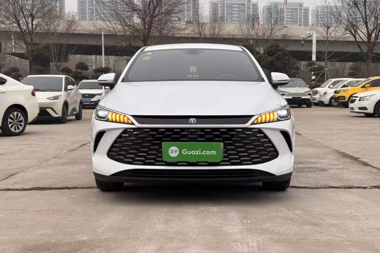 Used BYD Qin PLUS 2025 DM-i Smart Drive 55KM Leading Model
