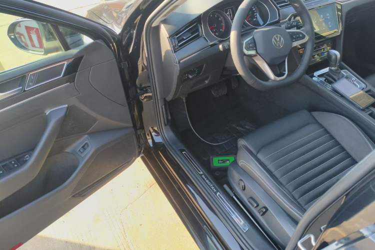 Used Volkswagen Magotan 2020 330TSI DSG Leading Model
