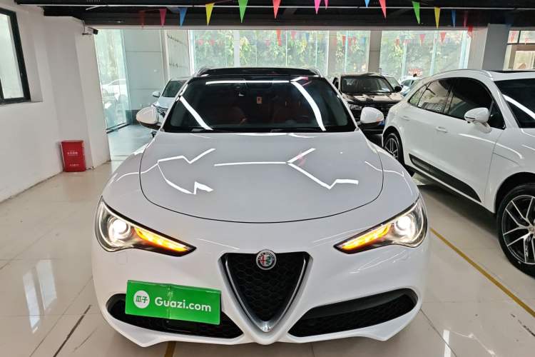 Used Alfa Romeo Stelvio 2017 2.0T 200HP Luxury Edition