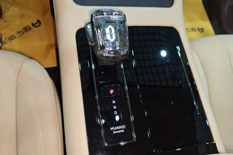 Used Hima AITO M7 2024 1.5T Intelligent Drive 4WD Ultra Version 5 Seats