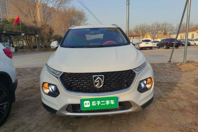 Used Baojun 510 2019 1.5L Manual Enjoyment Model 77kW China VI Emission Standard
